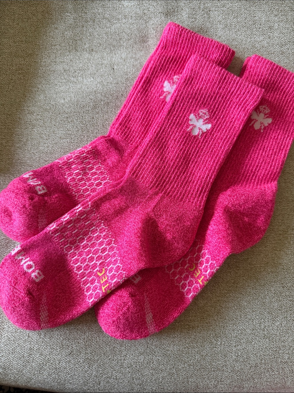 Bombas Hot Pink Crew Socks with White Clover Accent-3 Pair NWOT